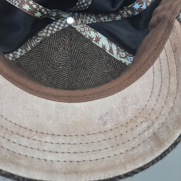 Volcom Wool Skater Hat Brown & Black S/M Men's - Picture 7 of 9